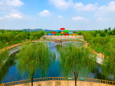 龍德李生態(tài)園 自然與人文的和諧樂章